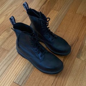 Dr Martens, 1460 Pascal Mono Boots